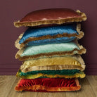 Pute med frynser i forskjellige farger 1