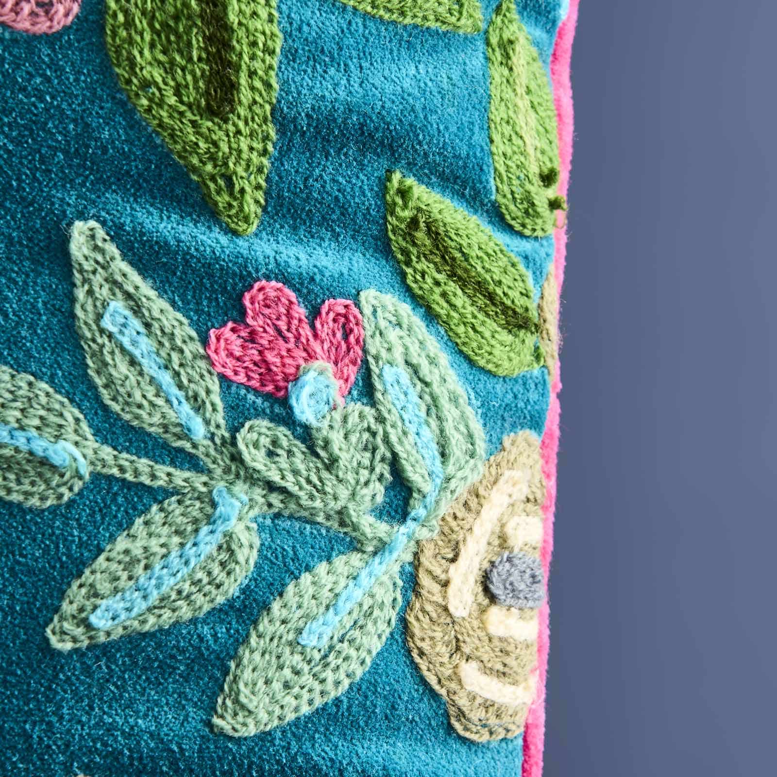 Lotte Håndbrodert pute Grønn 6