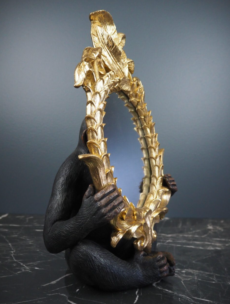 Monkey with mirror 13,5″ 1