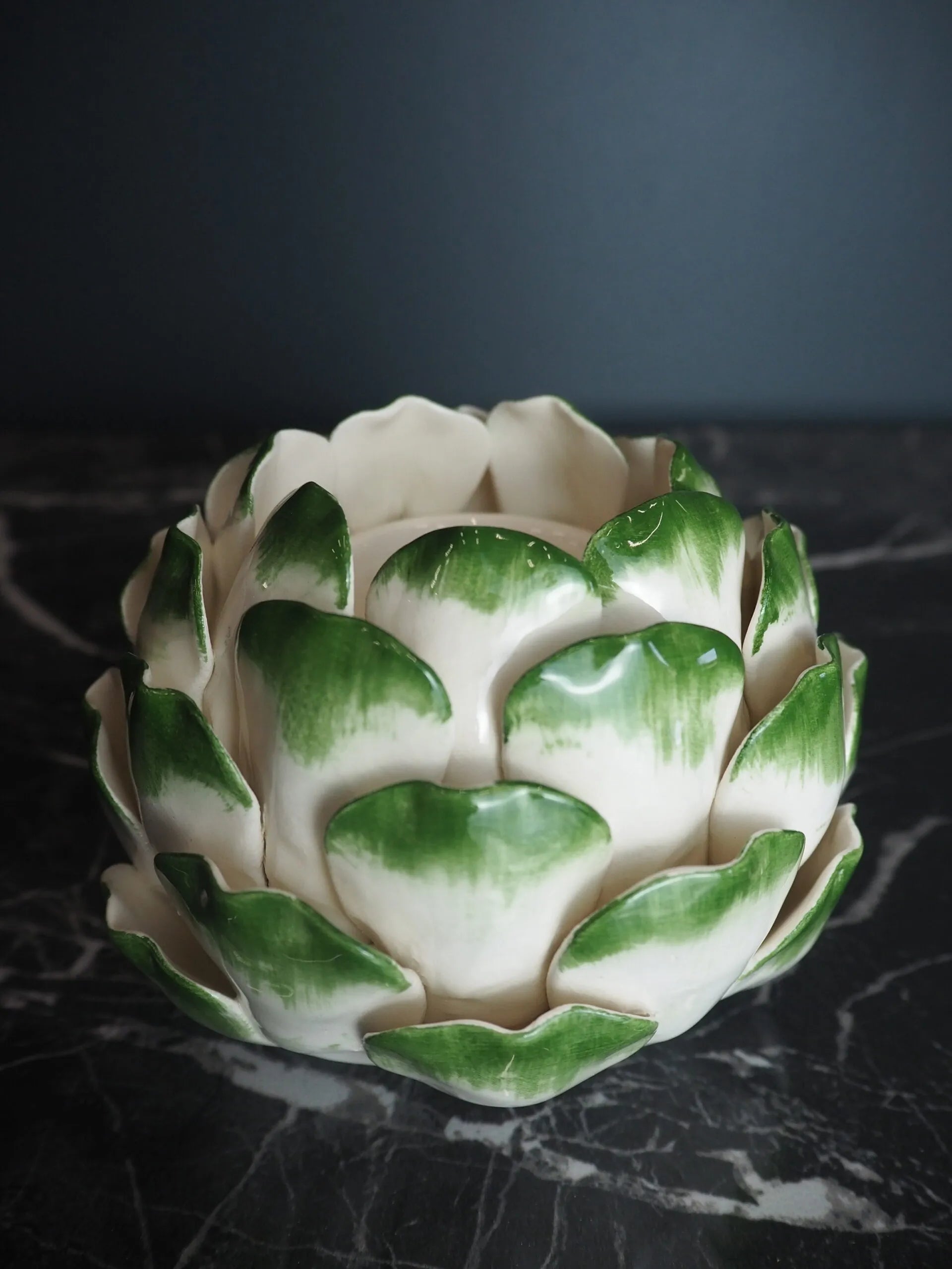 Verona pine cone Lysestake 1