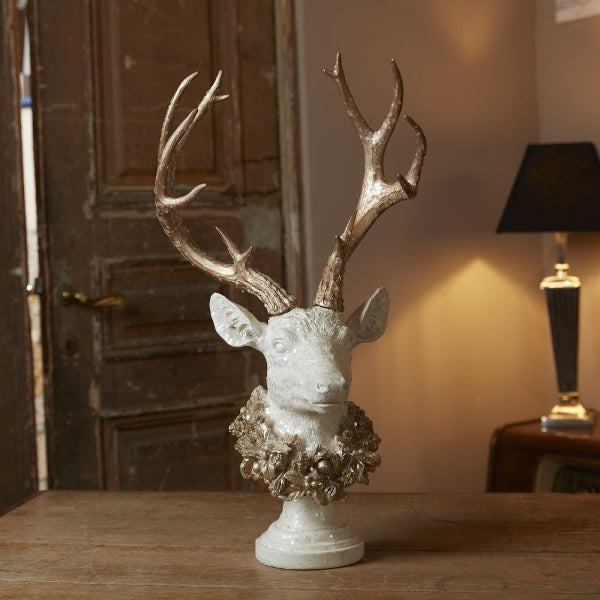 Deer Bust Laurel 1