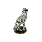Sitting Leopard 2