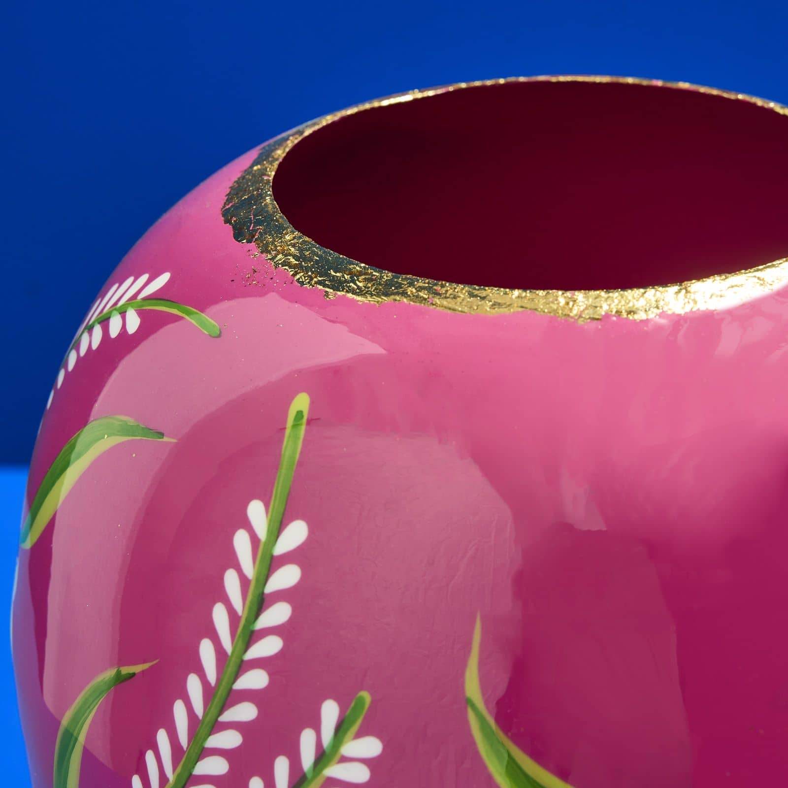 Blomma vase i håndmalt metall  4