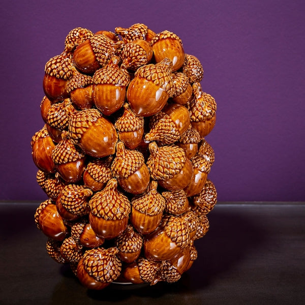 Vase med Eikenøtter 1