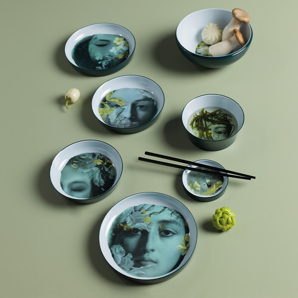 Qing vase - Stablebar sett av tallerkener  3